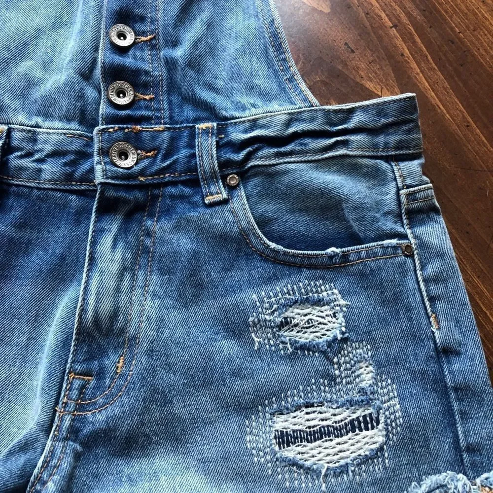 Forever 21 Distressed Size 24 Jean Short Bibs!